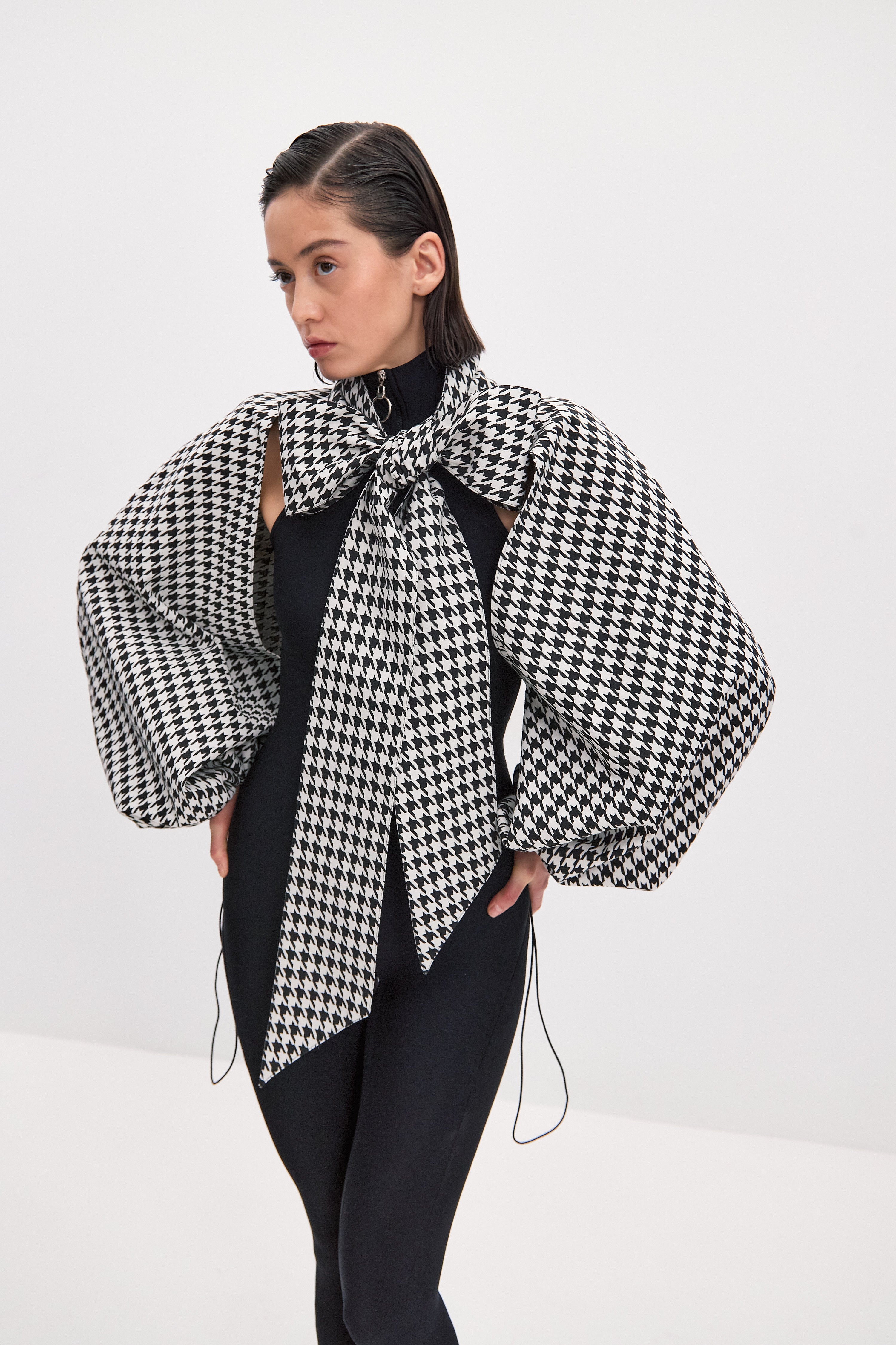 BOLERO Sleeves Herringbone Pattern