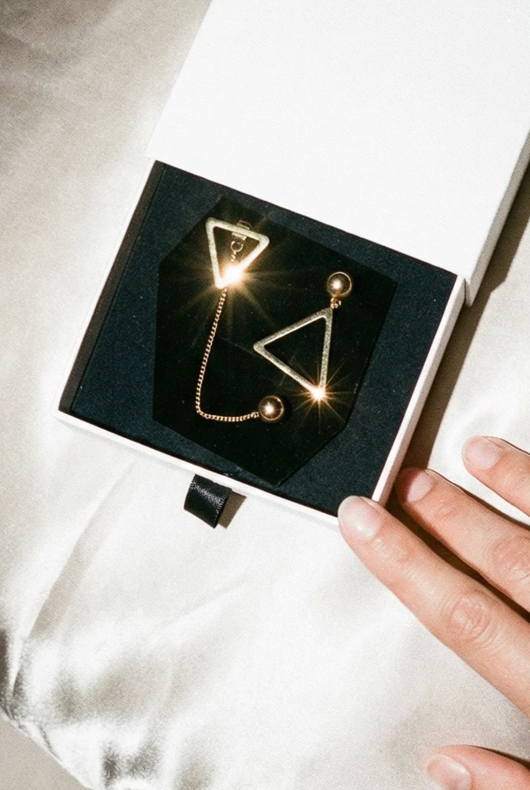 EARRINGS Gold
