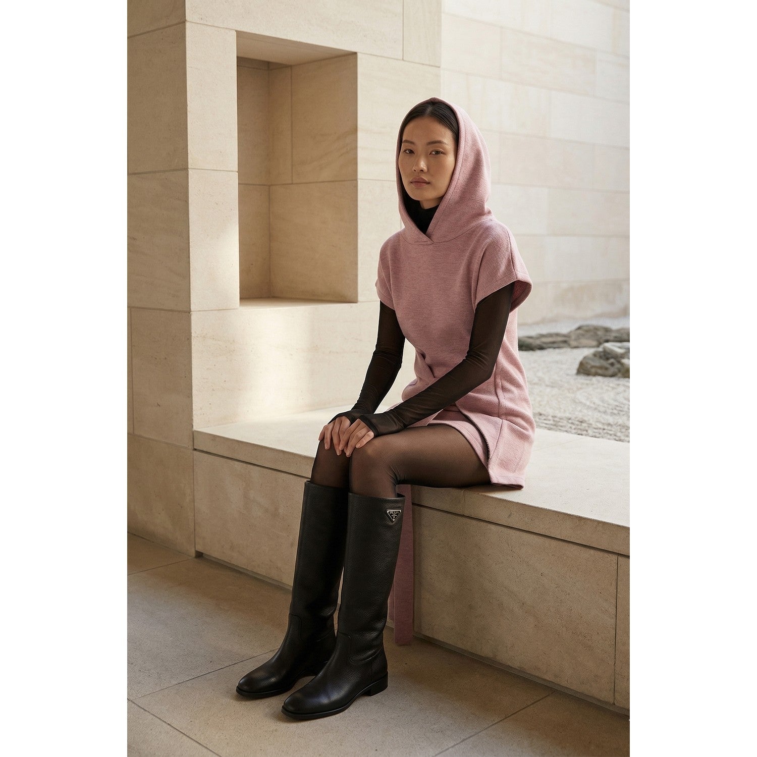 Warm Hooded Vest Rose/Black Reversible